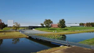 群馬県立近代美術館 ゲルニカ なぜ